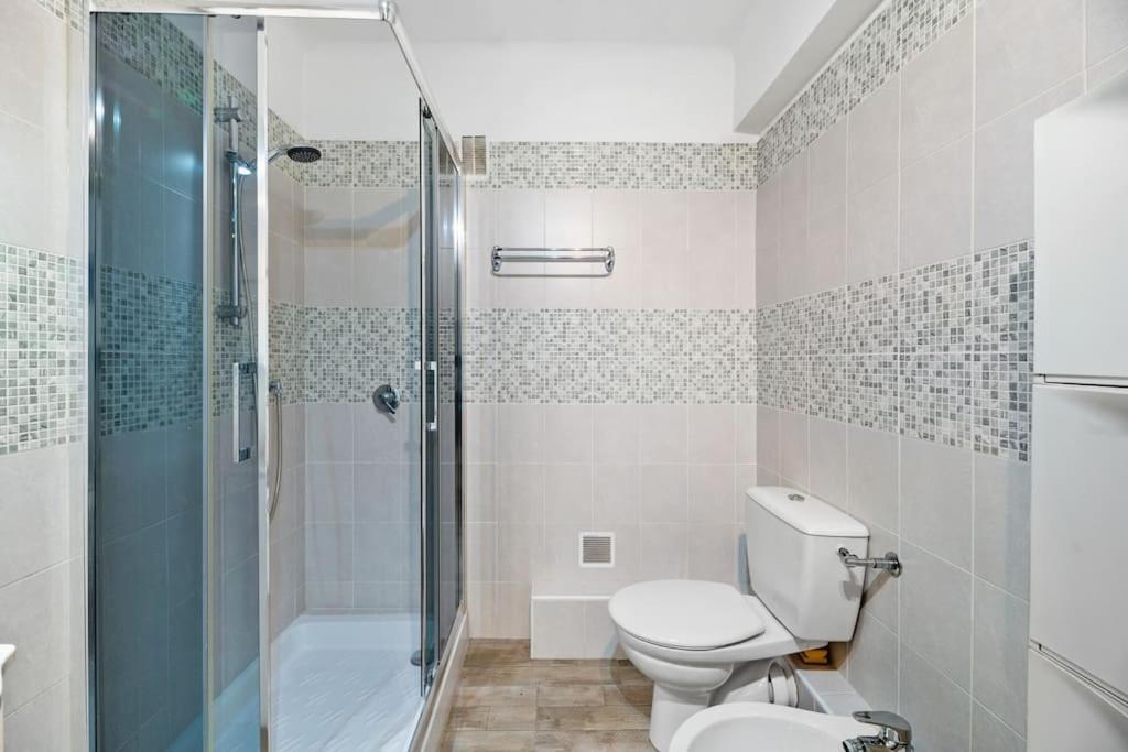 Ferienwohnung Le Landelle - Centre- Climatisation -Proche Gare Sncf Menton Exterior foto